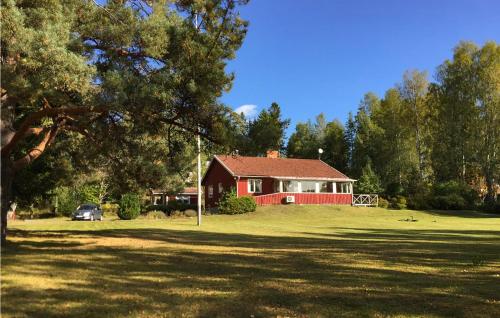 Cozy Home In Bergshamra With Wifi