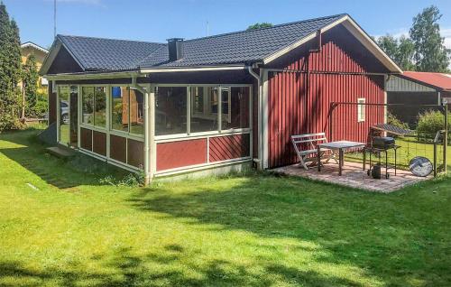 Beautiful Home In Slvesborg With Kitchen